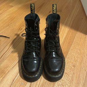 Platform doc martens